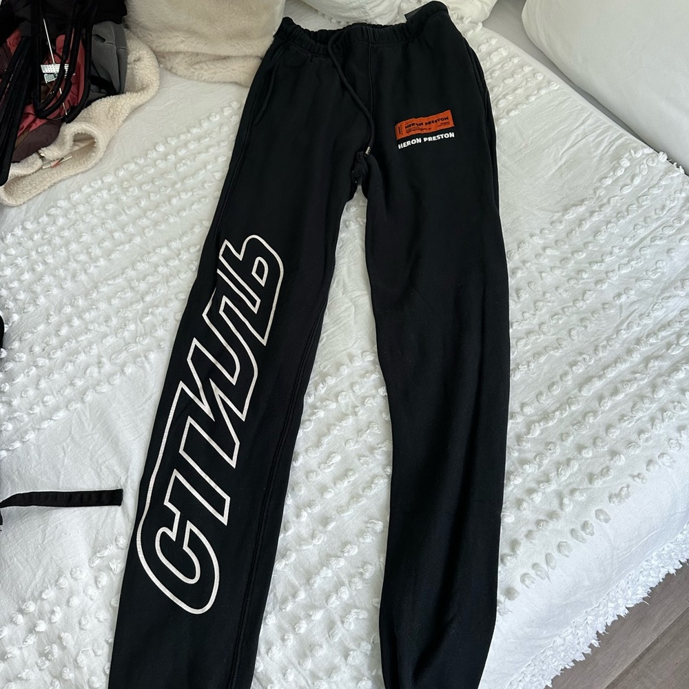 Black Heron Preston sweats